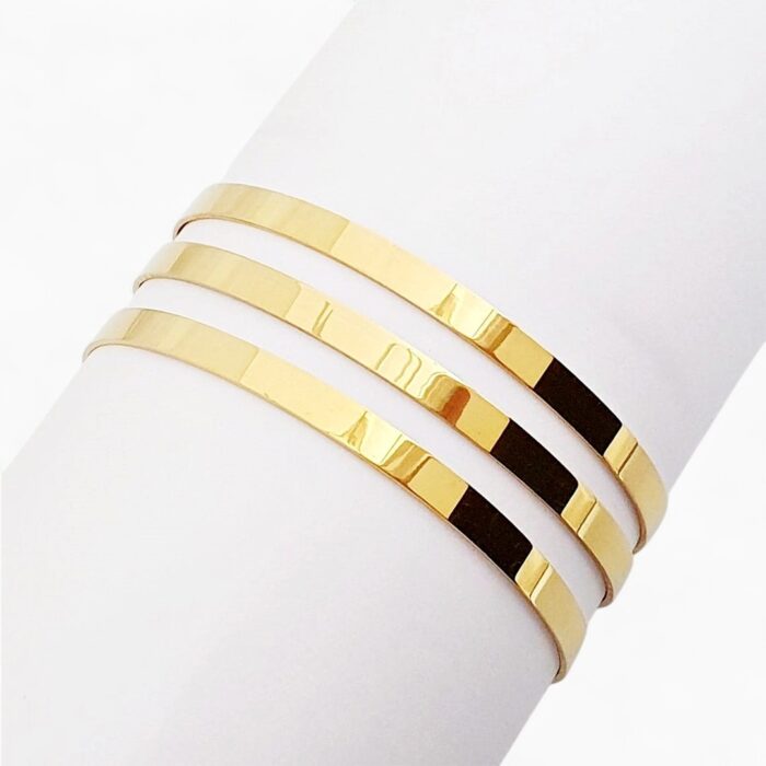 Flat Gold Bracelet - Image 1