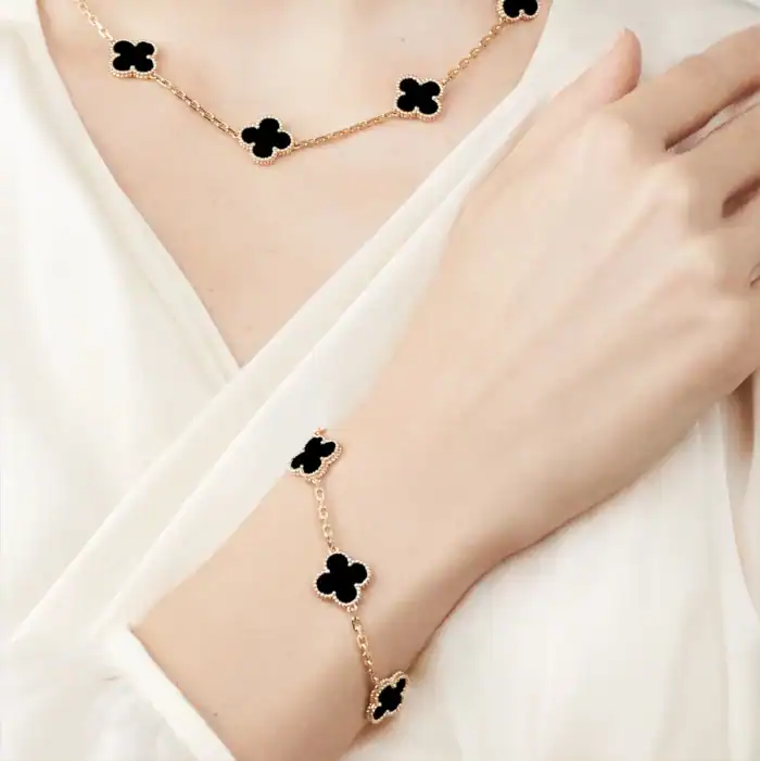 Vancleef Bracelet - Image 2