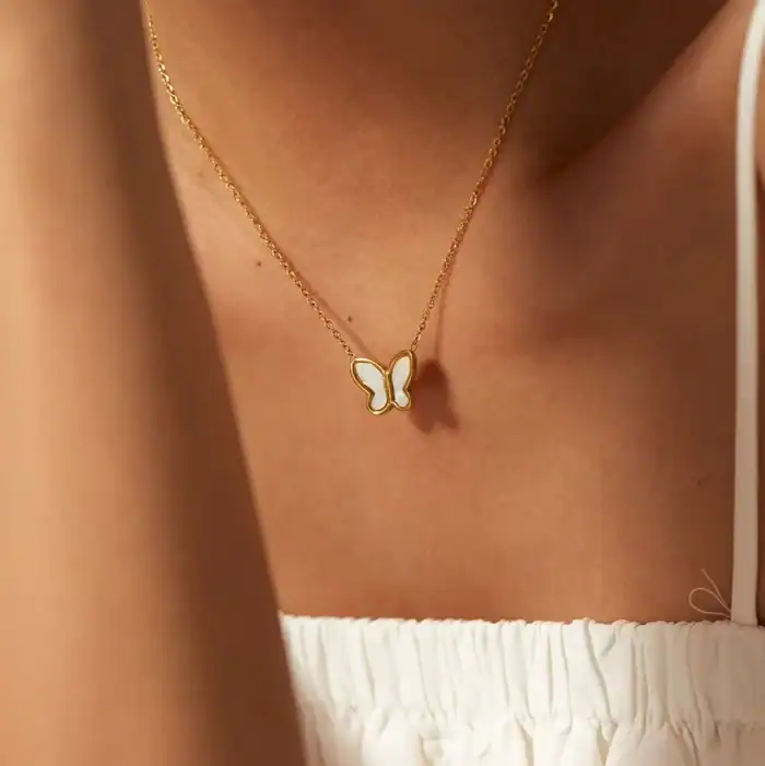 Elegant Butterfly Necklace - Image 4